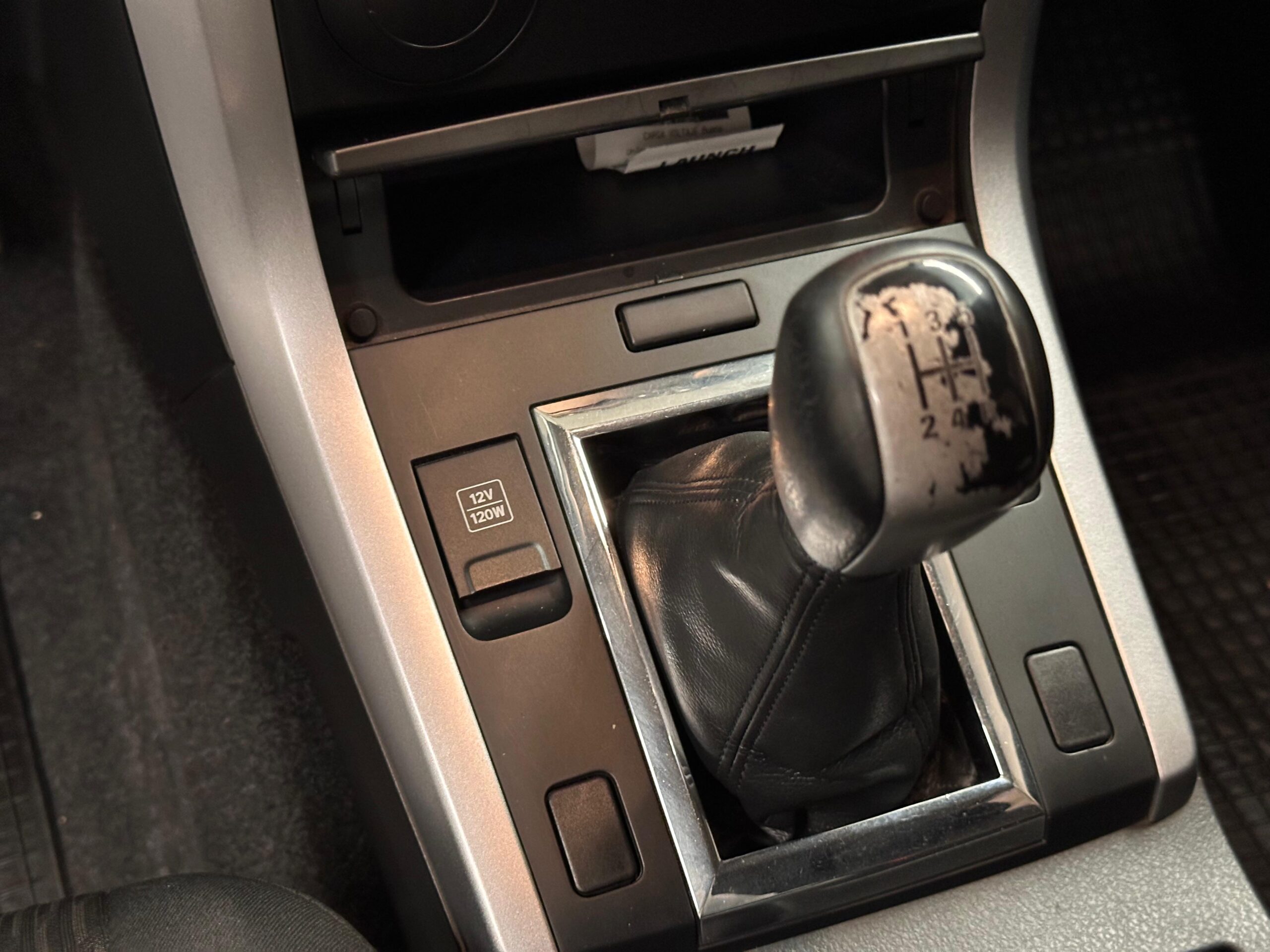 Suzuki Grand Nomade — foto 17 de 24