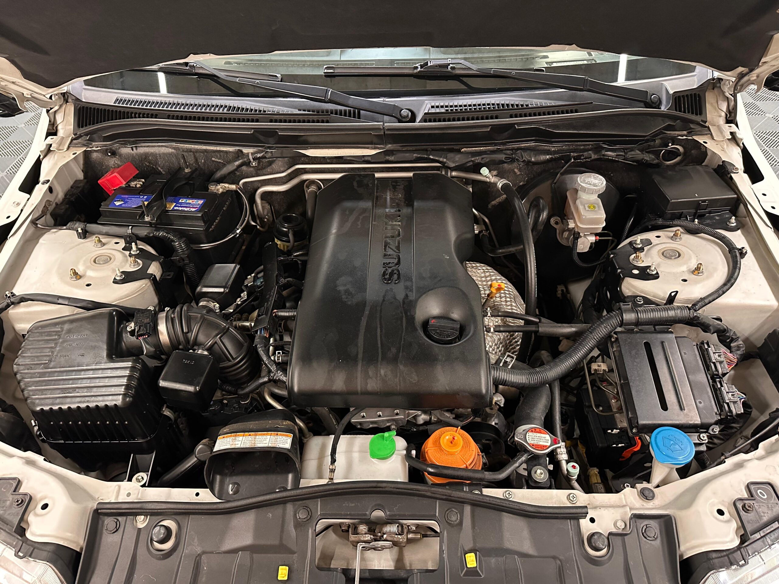 Suzuki Grand Nomade — foto 24 de 24