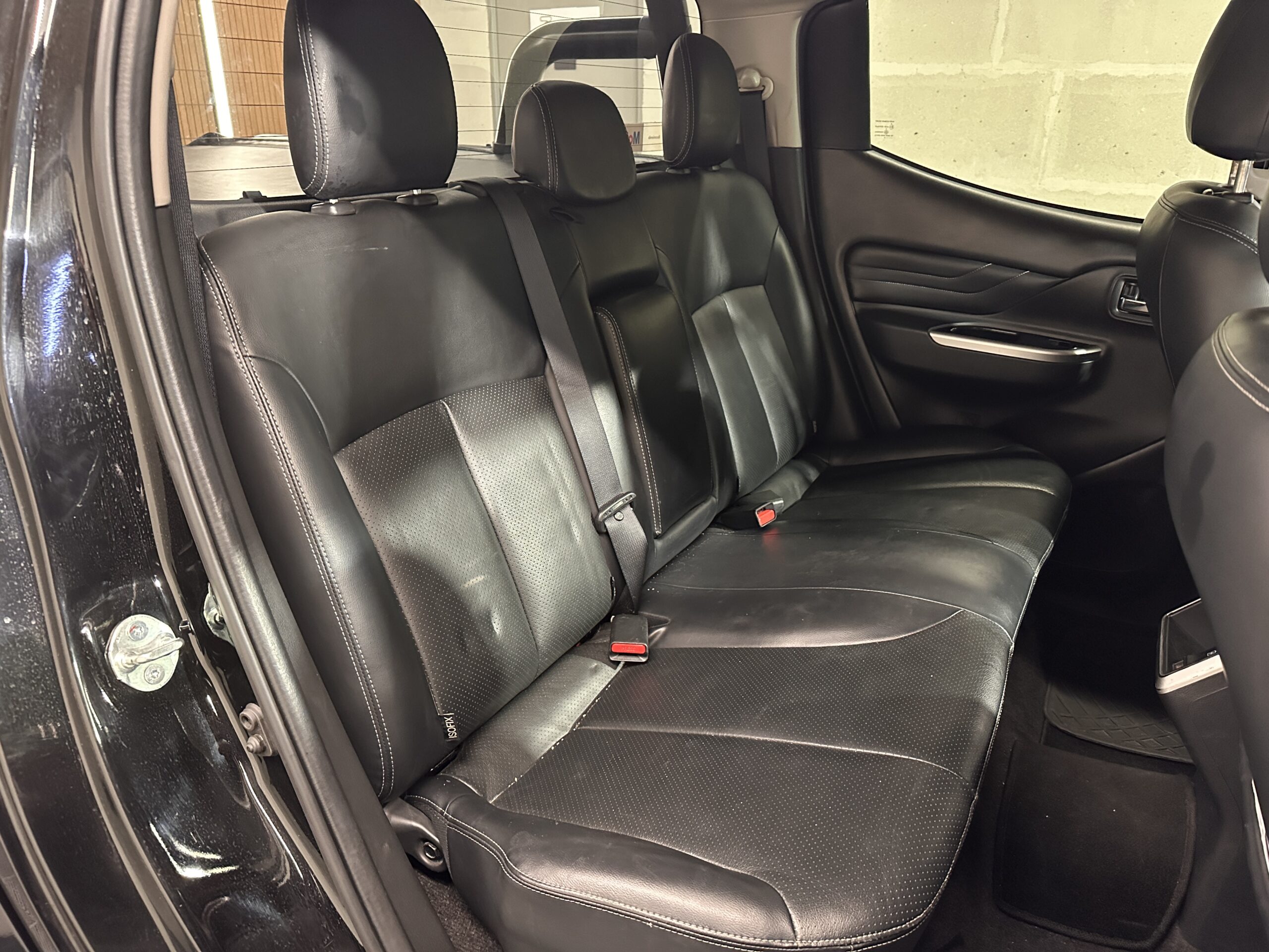 Mitsubishi L200 Dakar — foto 17 de 17