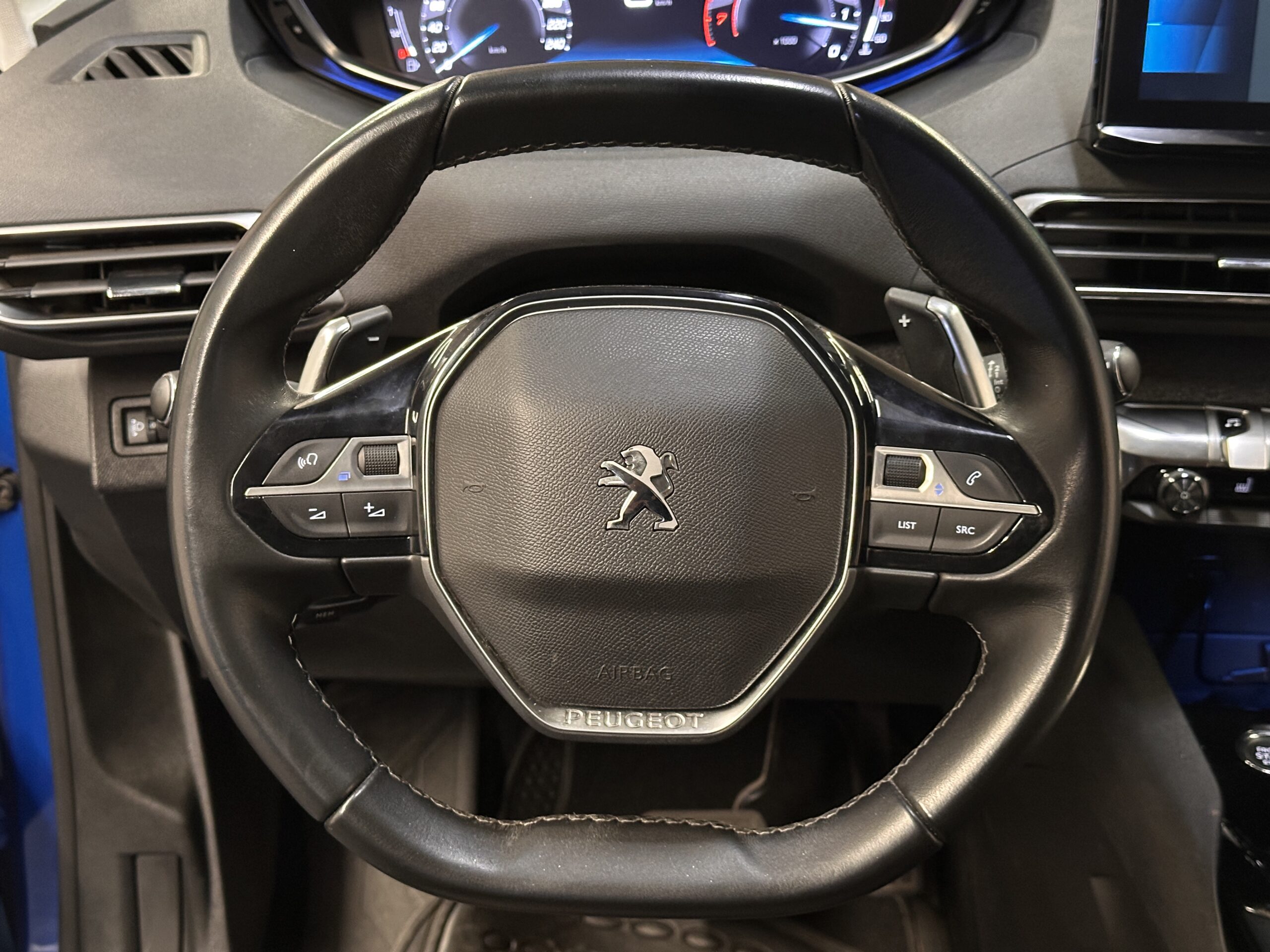 Peugeot 3008 — foto 12 de 20