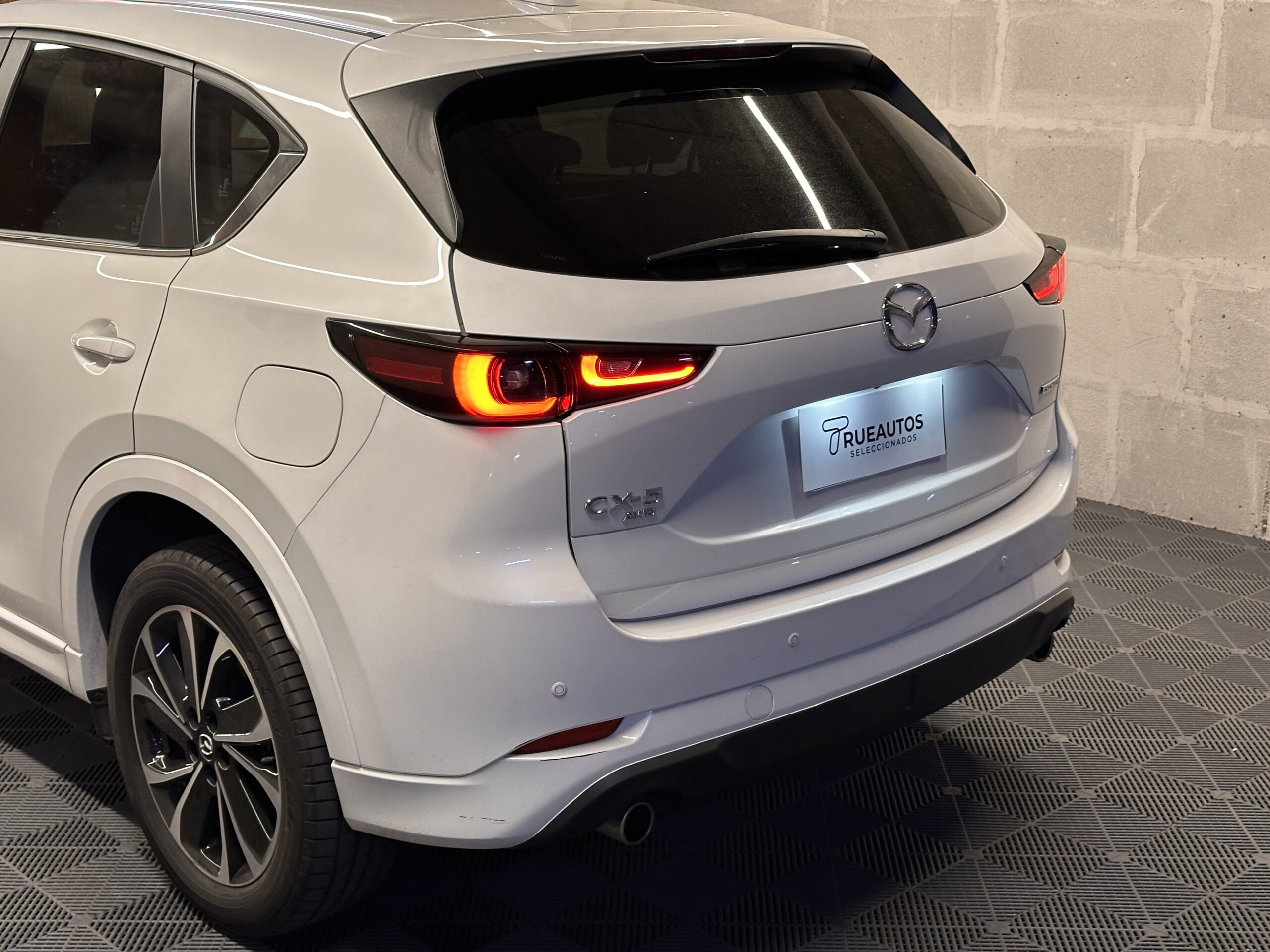Mazda CX-5 — foto 8 de 20